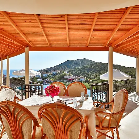 çınarlar Villa *